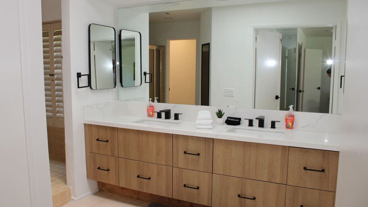 Photo of Bathroom in Araby