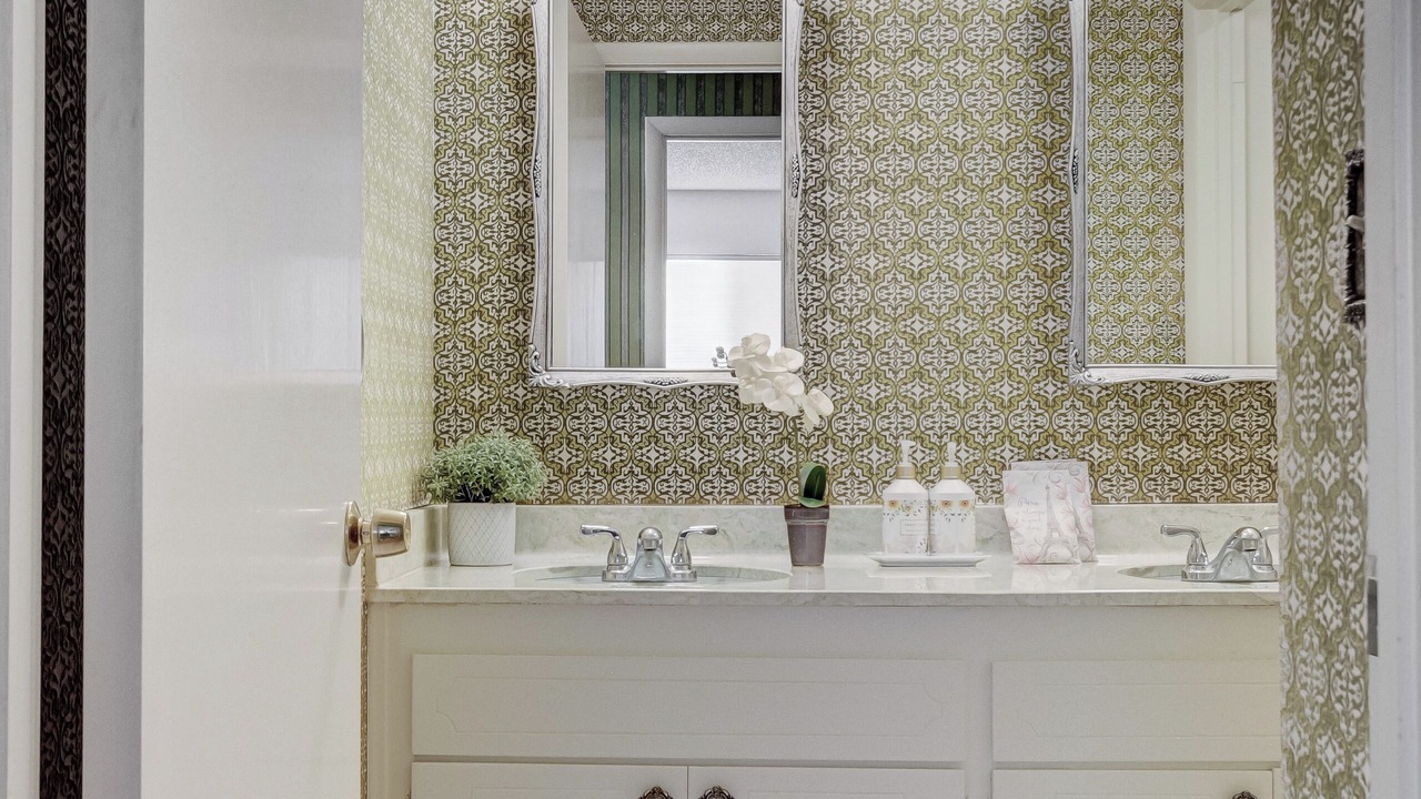 Photo of Bathroom in Paradise