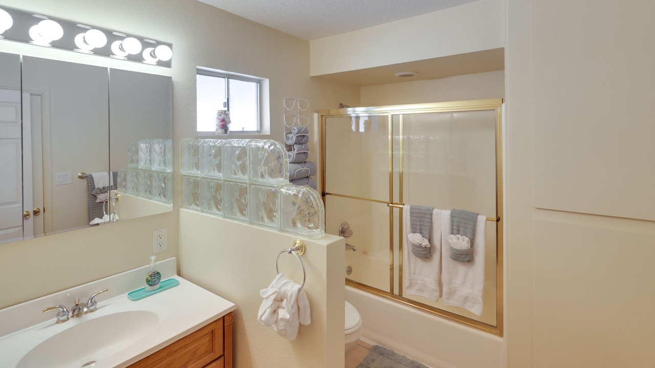 Photo of Bathroom in Bullhead City