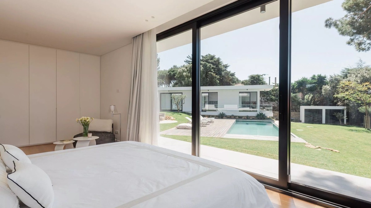 Photo of Bedroom in Cascais