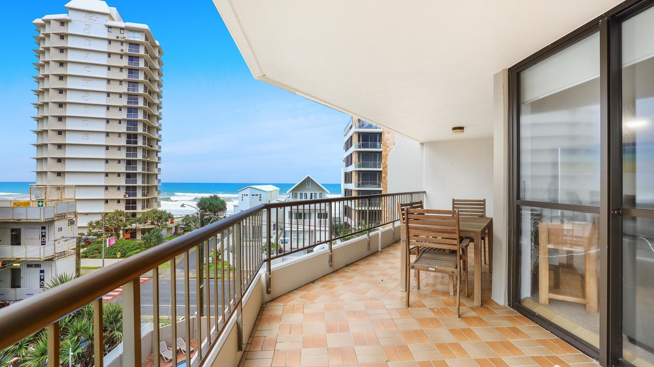Photo of Outdoor in Main Beach