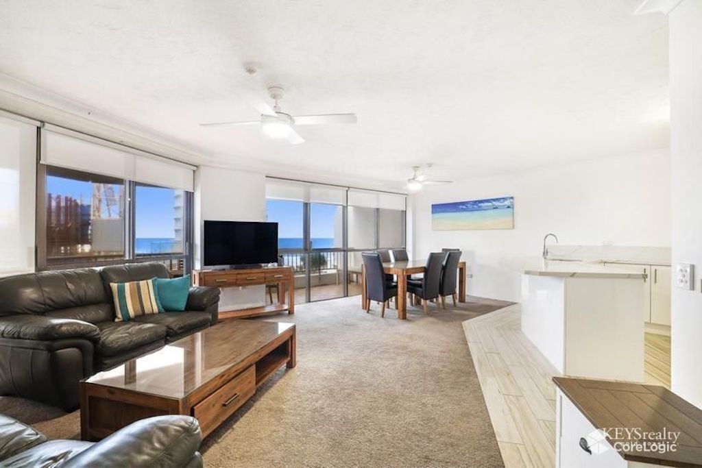 Photo of Livingroom in Main Beach
