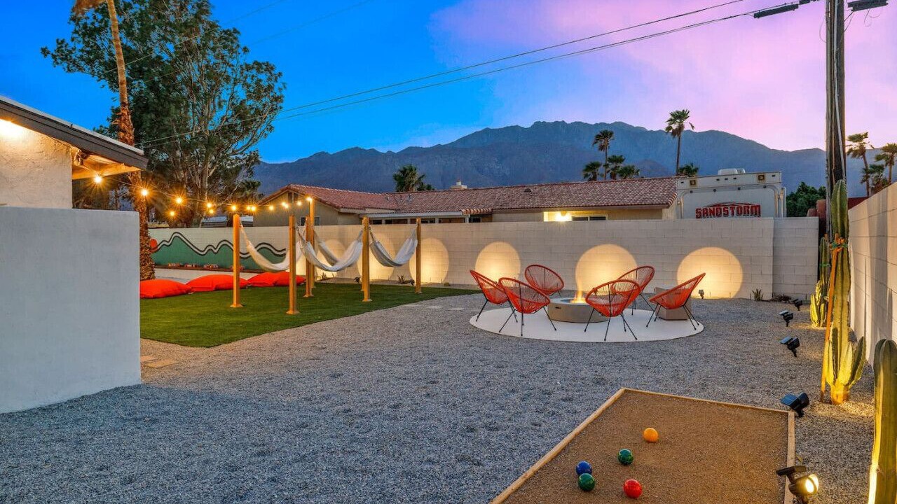 Photo of Outdoor in Racquet Club South
