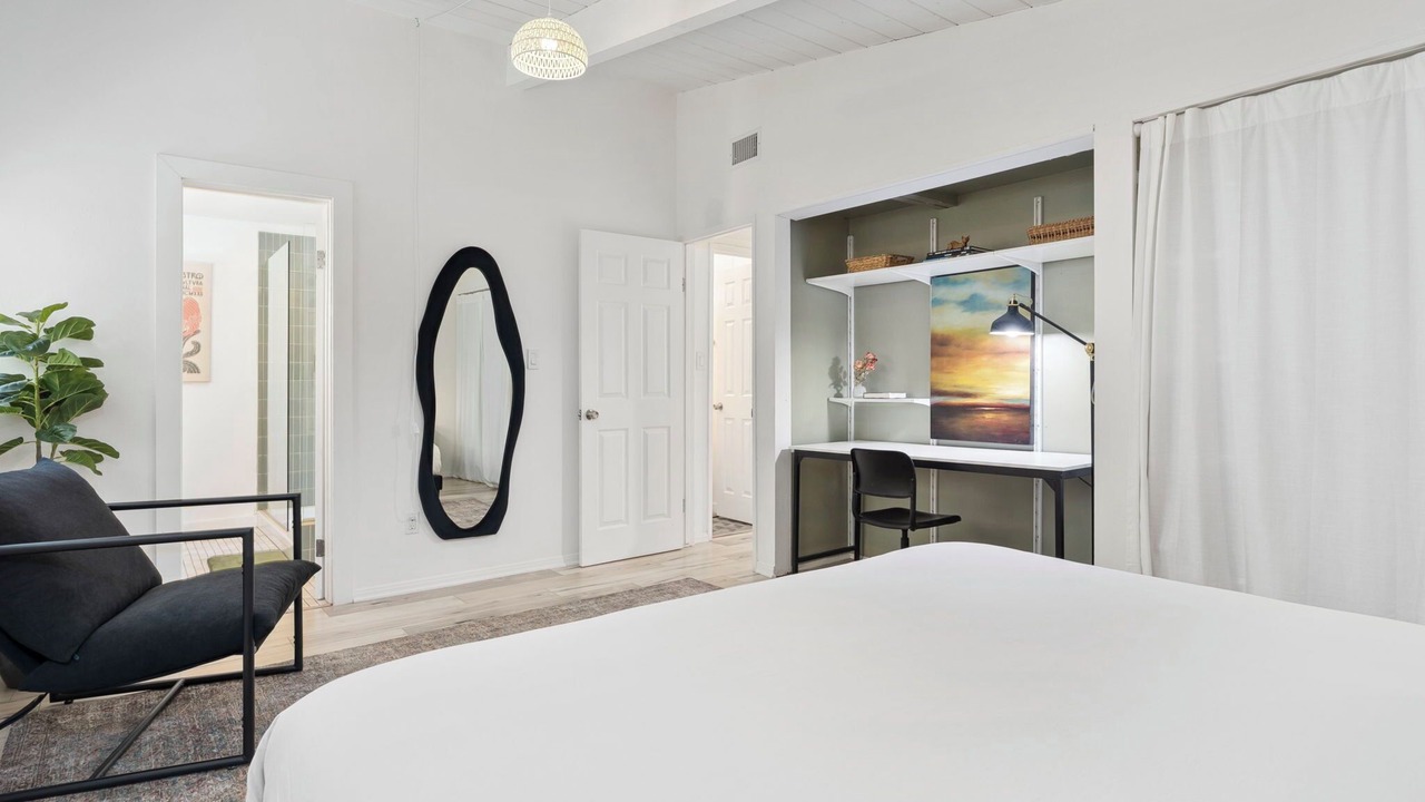 Photo of Bedroom in College West