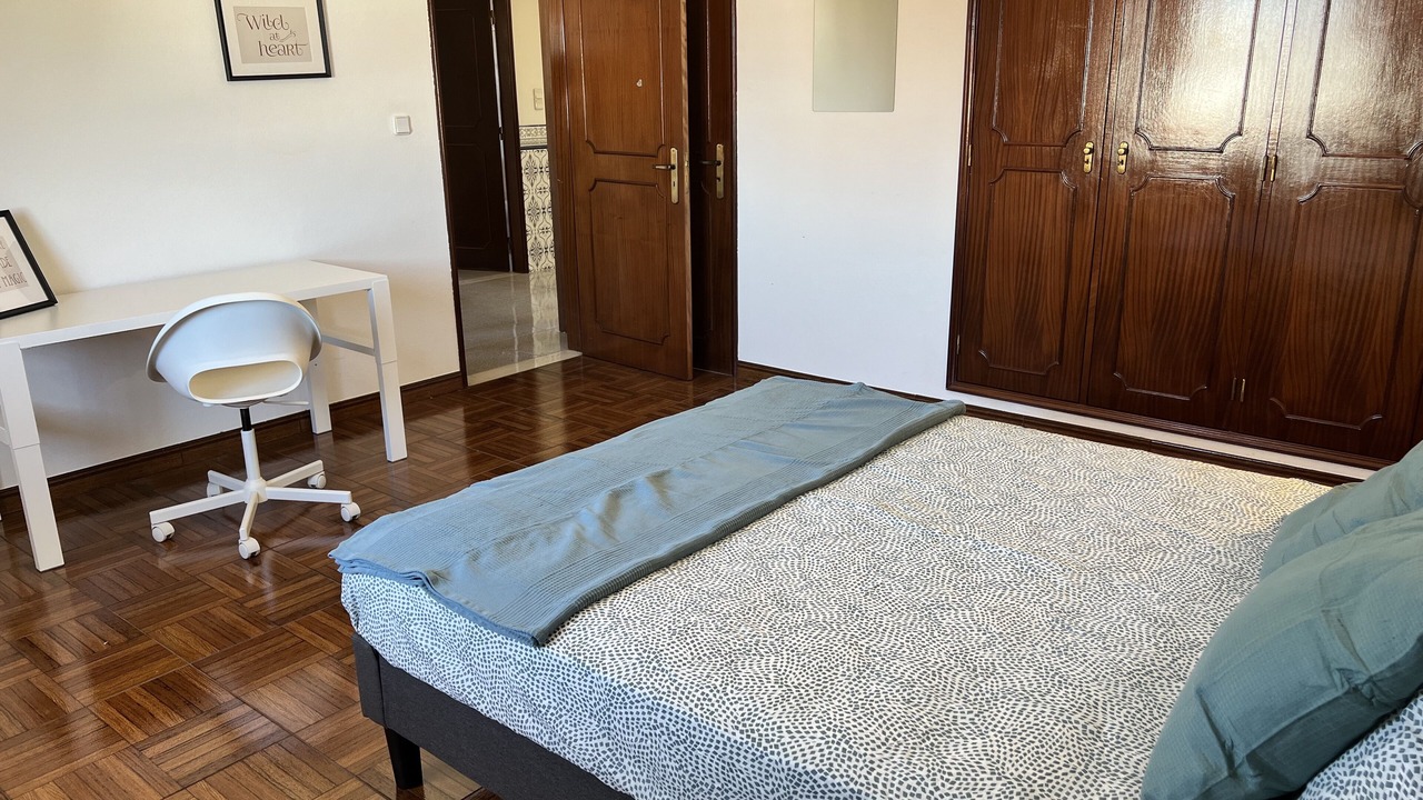 Photo of Bedroom in Seixal