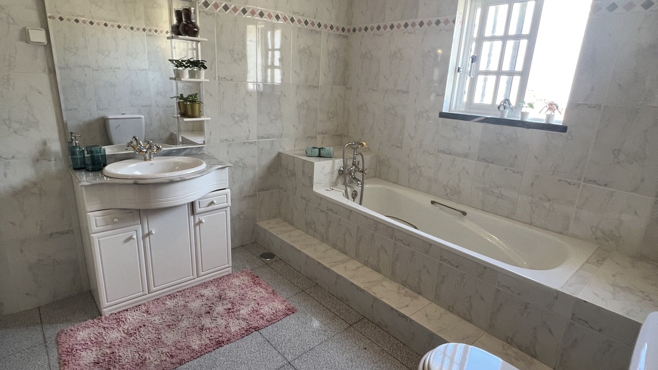 Photo of Bathroom in Seixal