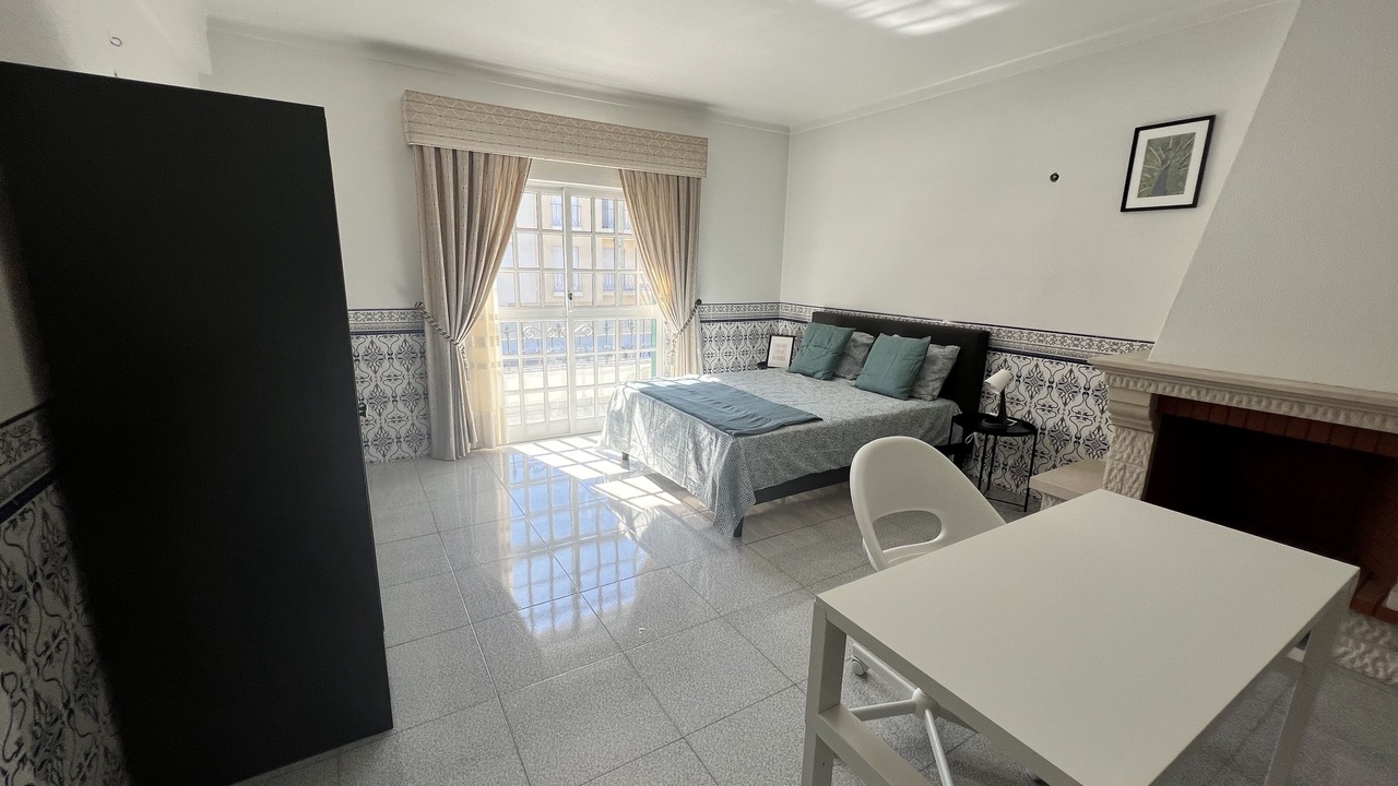 Photo of Bedroom in Seixal