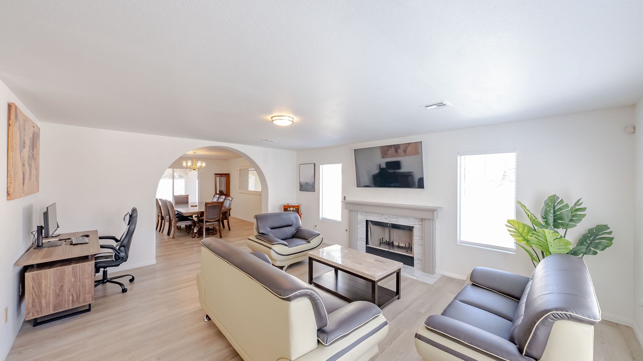 Photo of Livingroom in Spring Valley