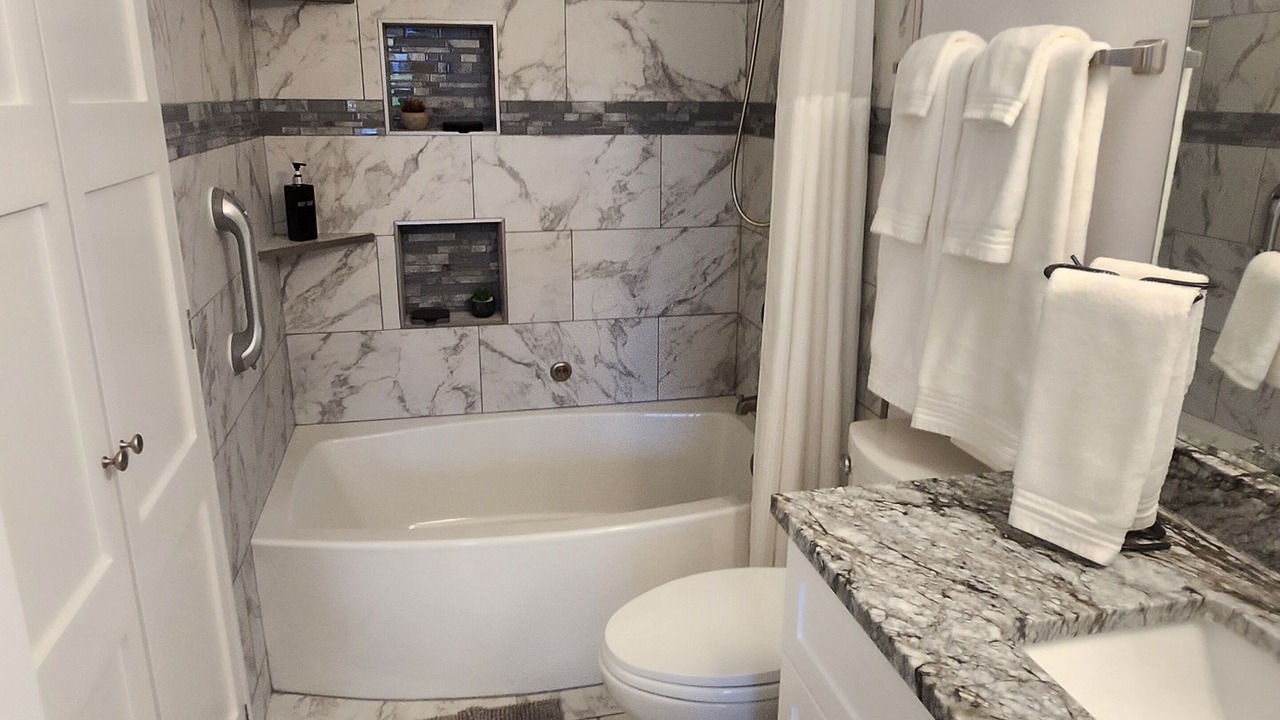 Photo of Bathroom in Lake Havasu City