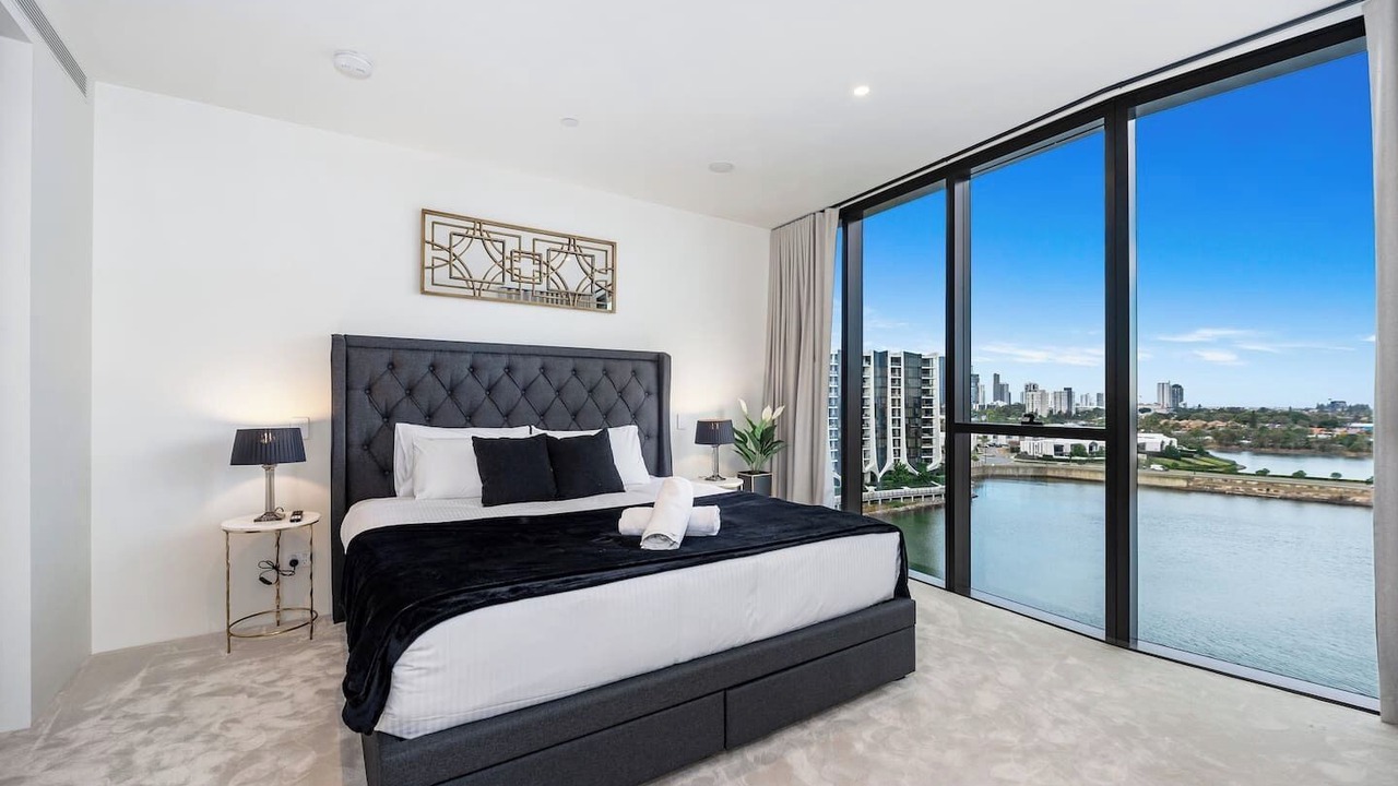 Photo of Bedroom in Mermaid Waters