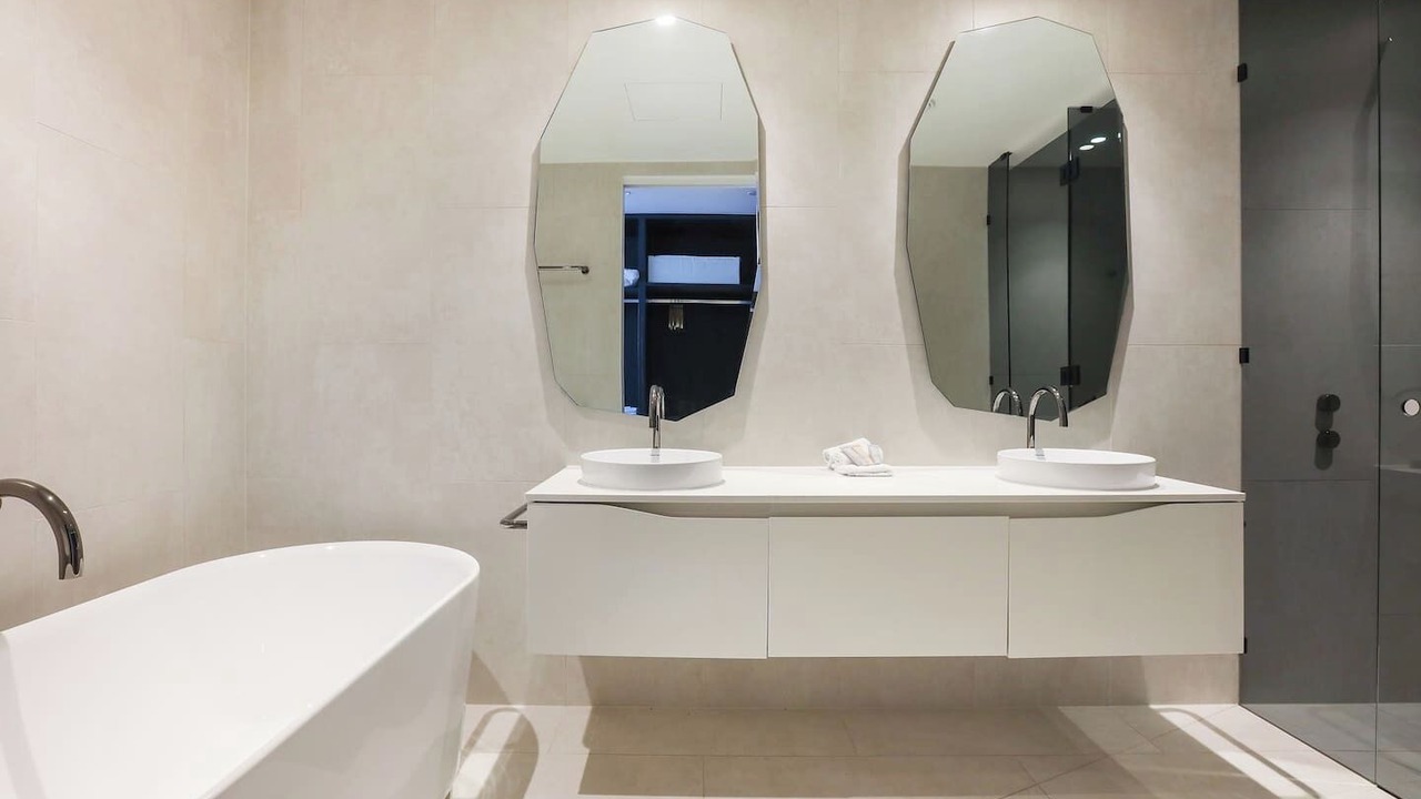 Photo of Bathroom in Mermaid Waters