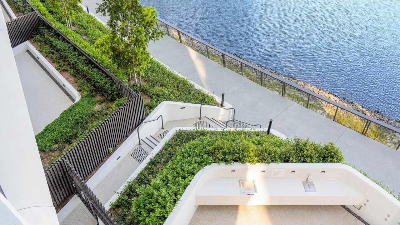 Photo of Patio Balcony in Mermaid Waters