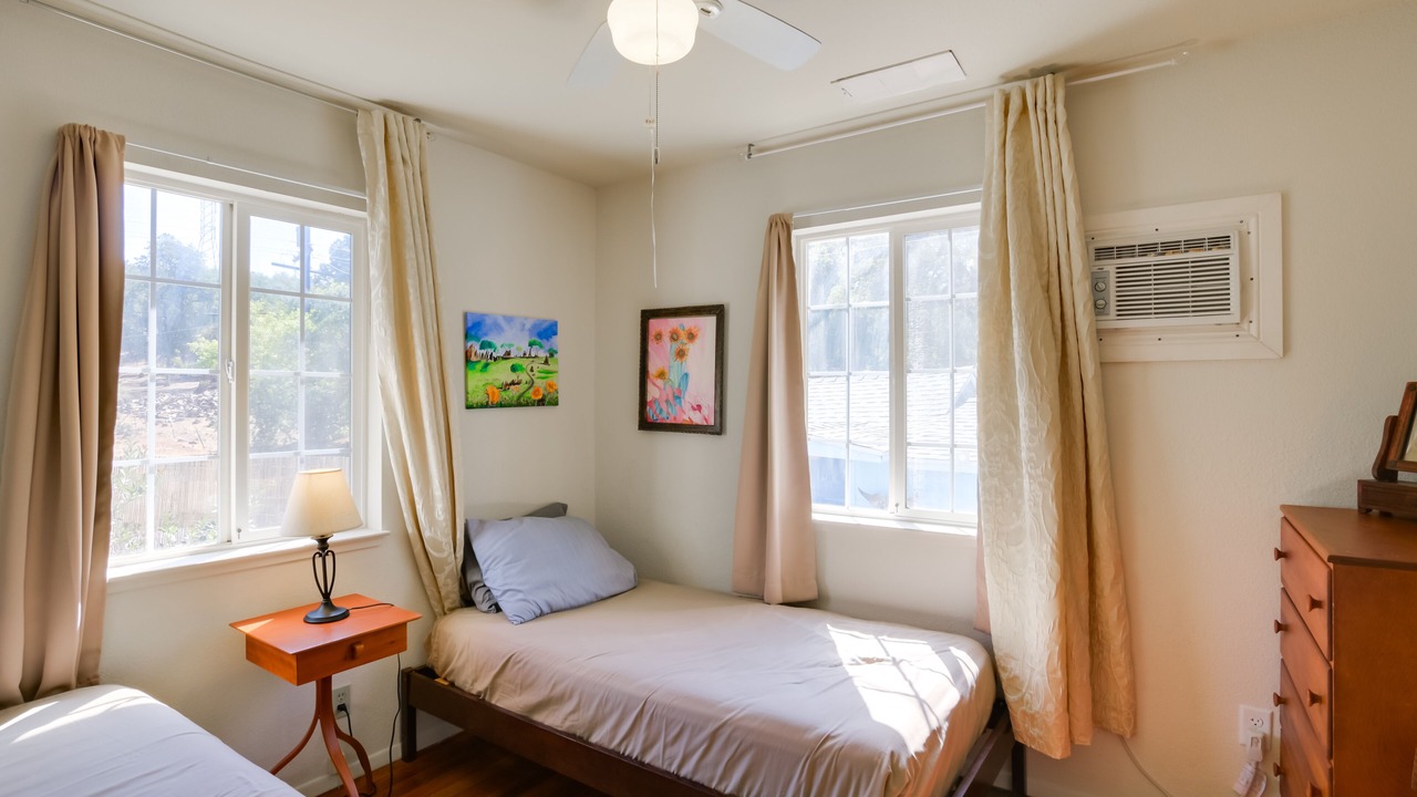 Photo of Bedroom in Oroville