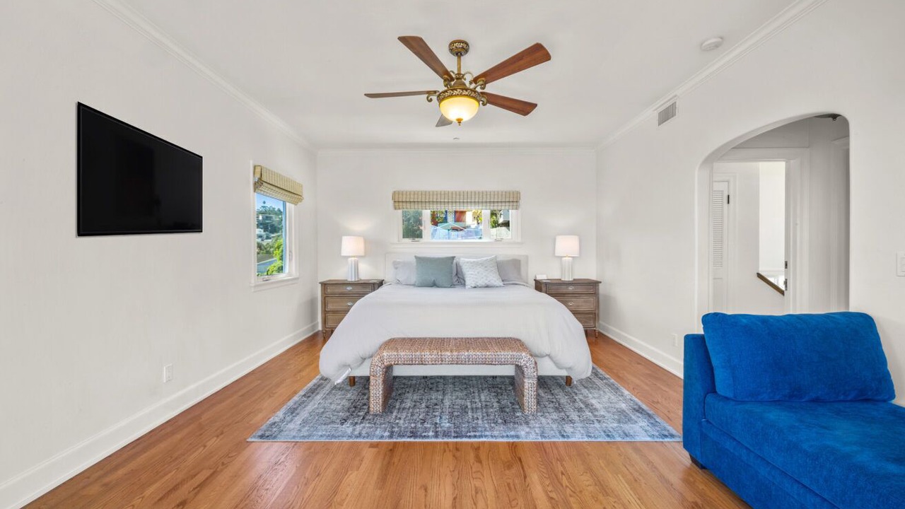 Photo of Bedroom in Avalon