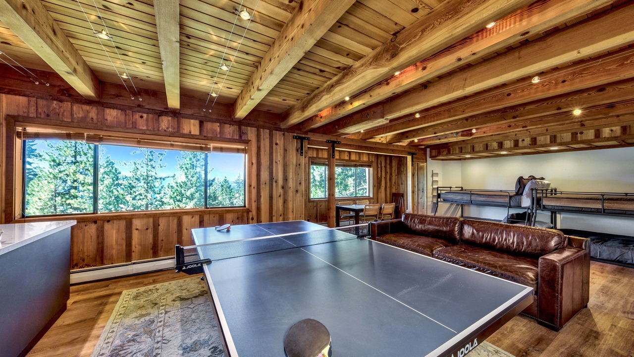 Photo of Bedroom in Lakeridge