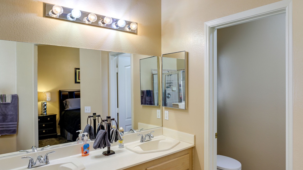 Photo of Bathroom in North Las Vegas