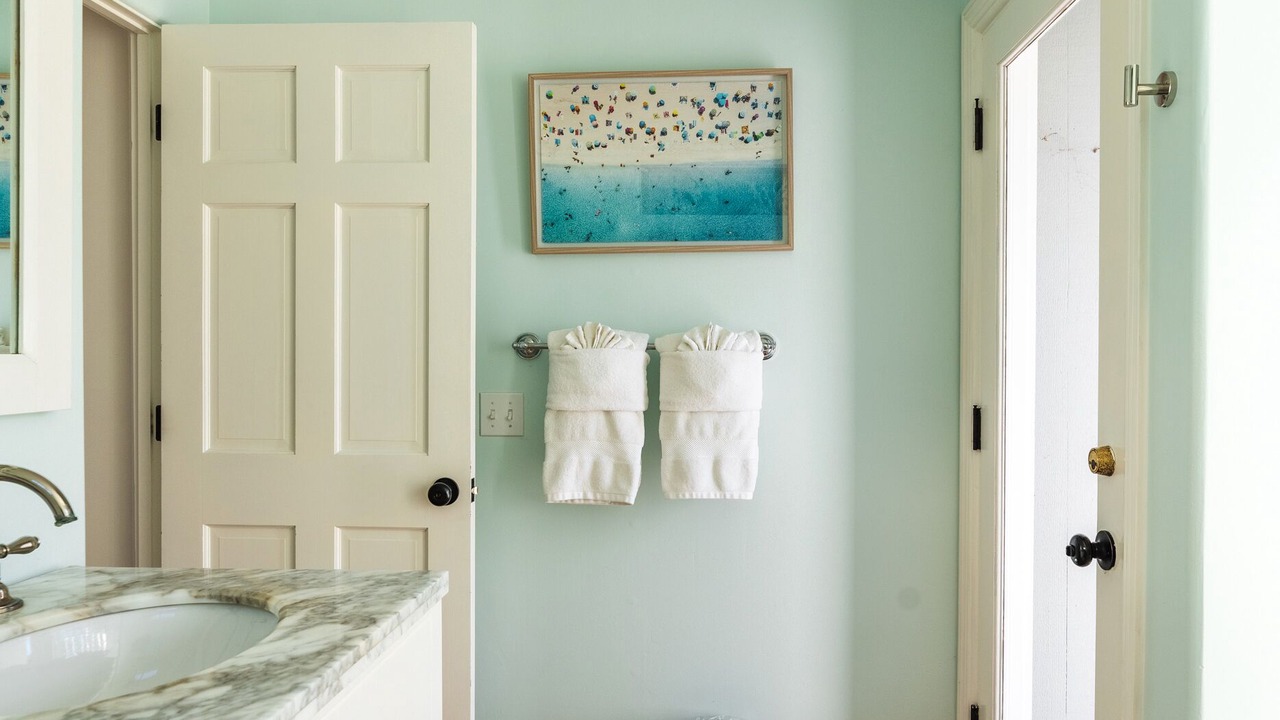 Photo of Bathroom in Summerland