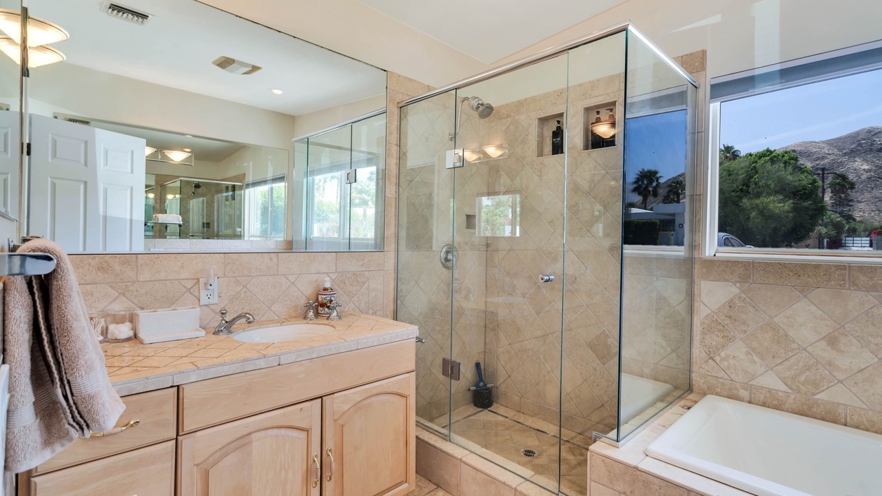 Photo of Bathroom in Araby