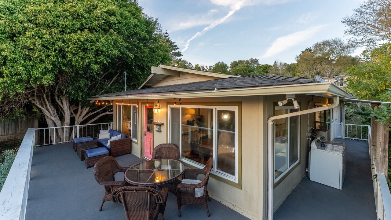 Photo of Outdoor in Summerland