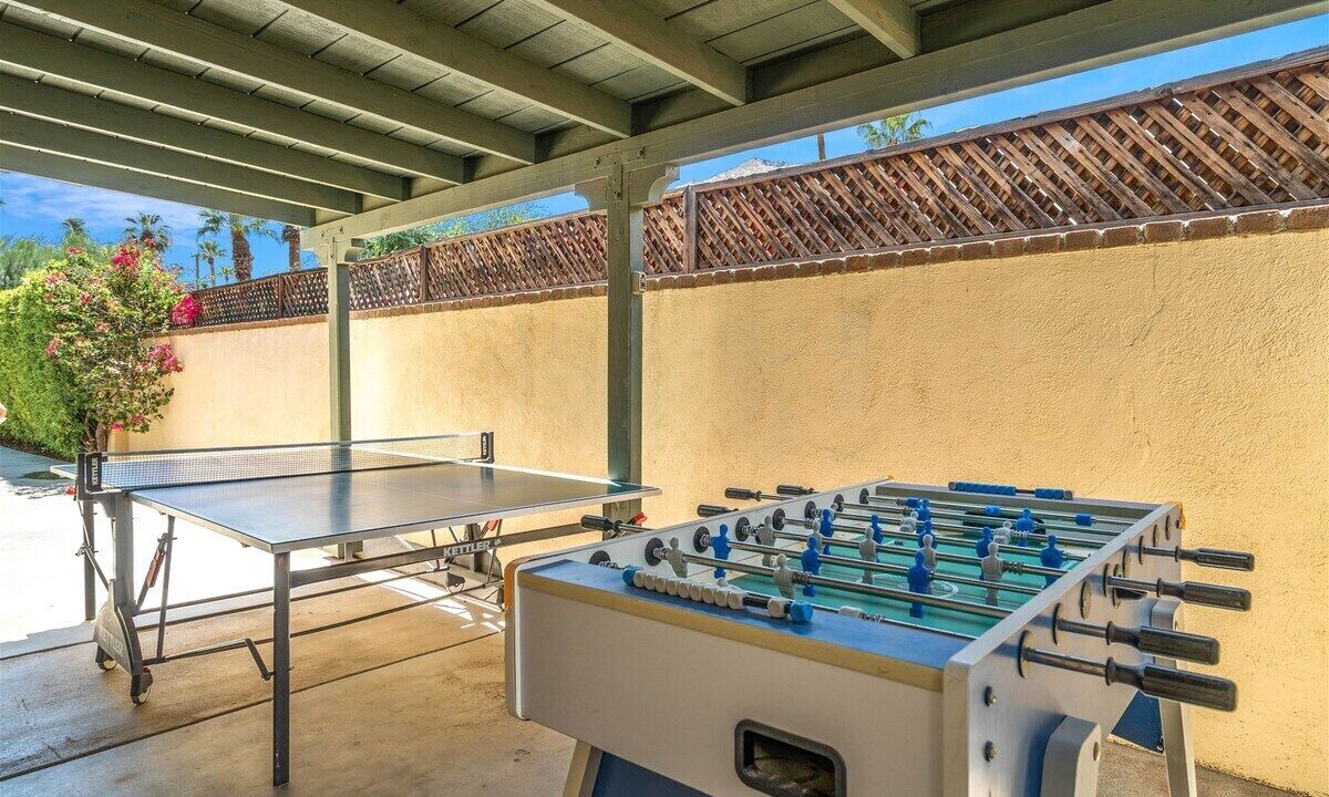 Photo of Patio Balcony in Tahquitz River Estates