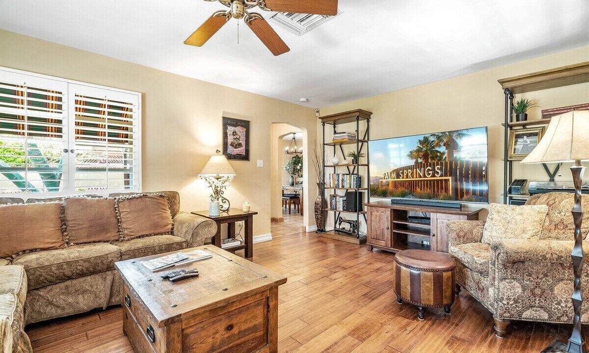 Photo of Livingroom in Tahquitz River Estates