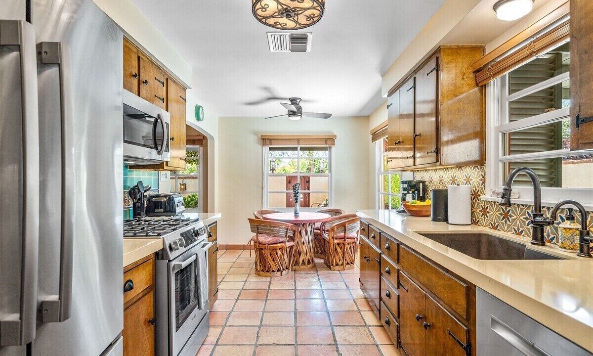 Photo of Kitchen in Tahquitz River Estates