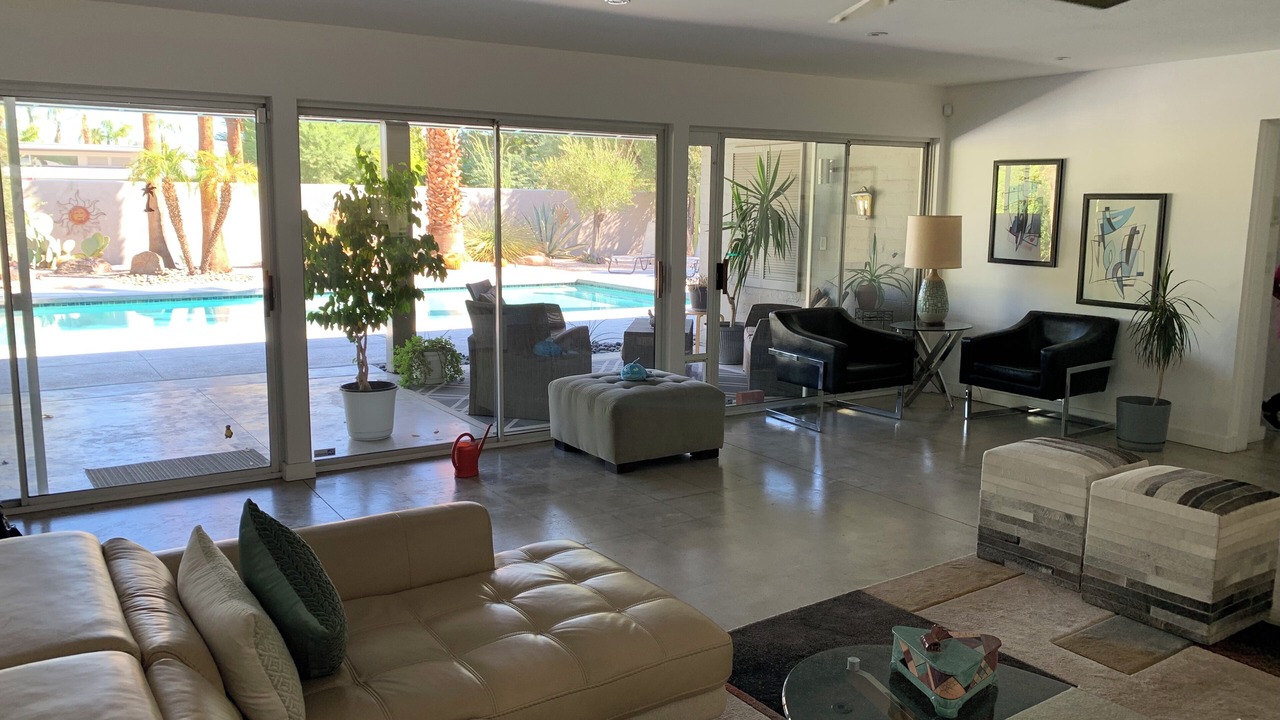 Photo of Livingroom in Tahquitz River Estates