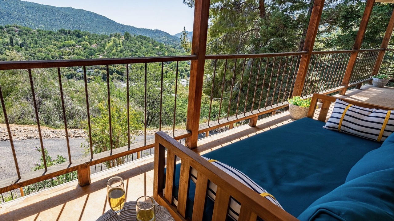 Photo of Patio Balcony in Three Rivers