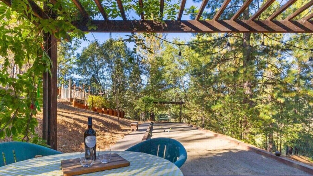 Photo of Outdoor in Coulterville