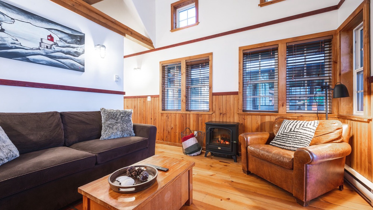 Photo of Livingroom in Ucluelet