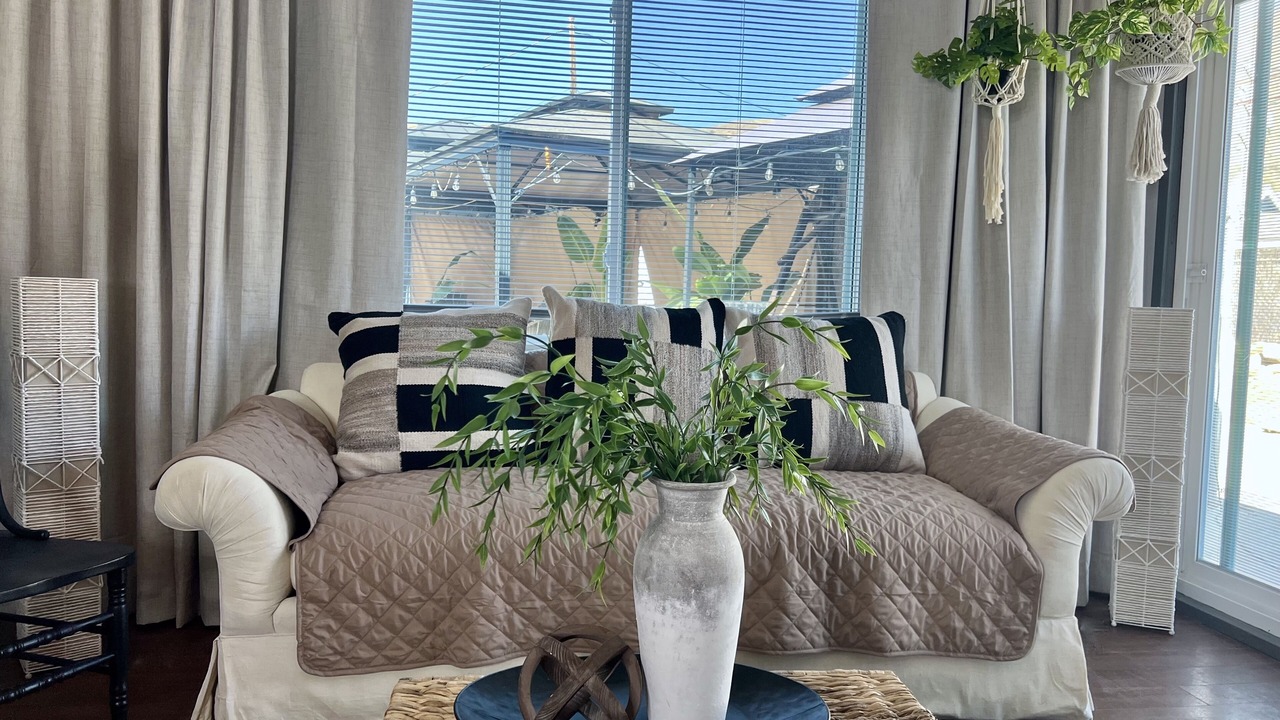 Photo of Livingroom in Springville