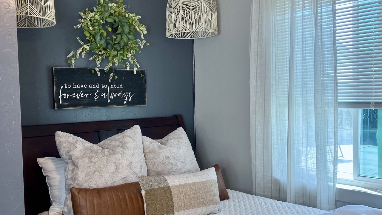 Photo of Bedroom in Springville