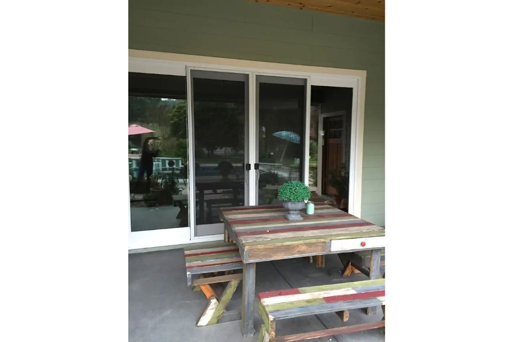 Photo of Outdoor in Callender
