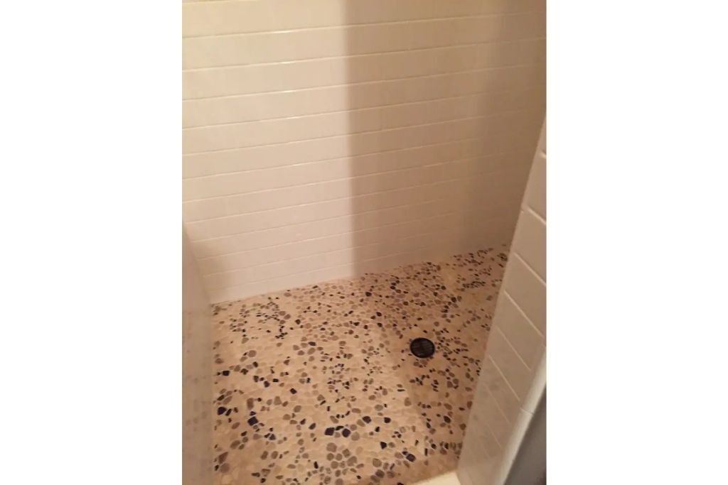 Photo of Bathroom in Callender