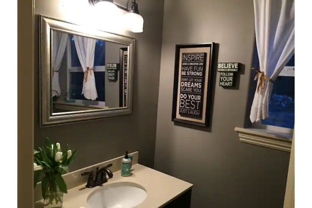 Photo of Bathroom in Callender