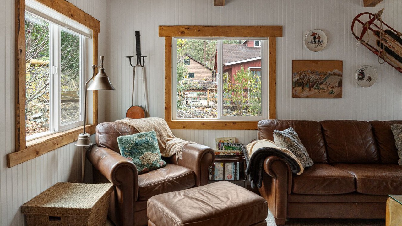 Photo of Livingroom in Wrightwood