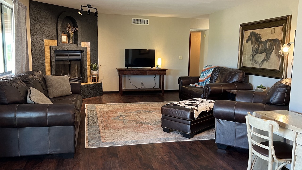 Photo of Livingroom in Wickenburg