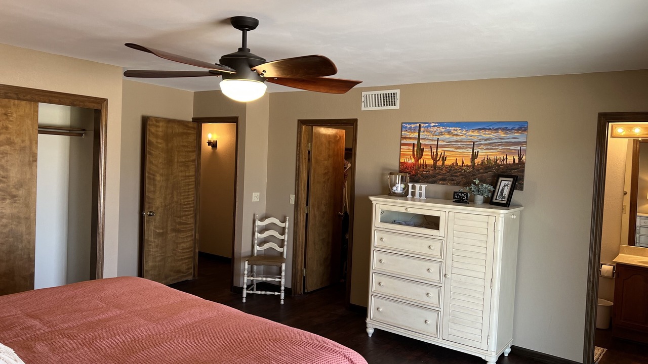 Photo of Bedroom in Wickenburg