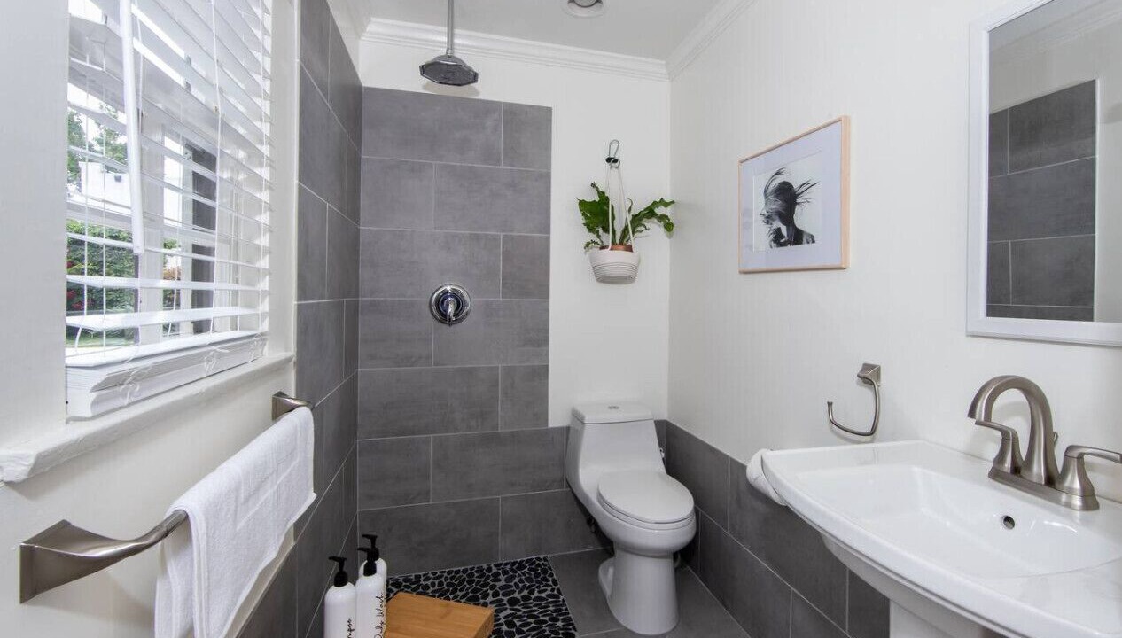Photo of Bathroom in Coronado