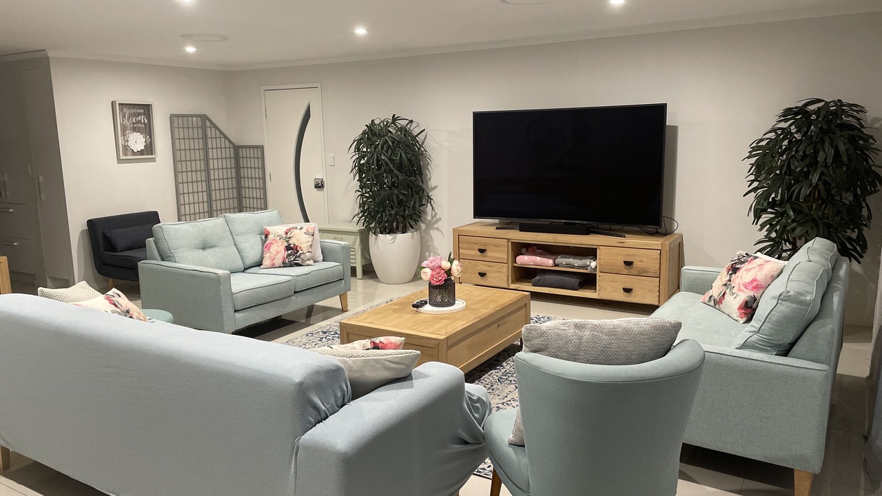 Photo of Livingroom in Mermaid Waters