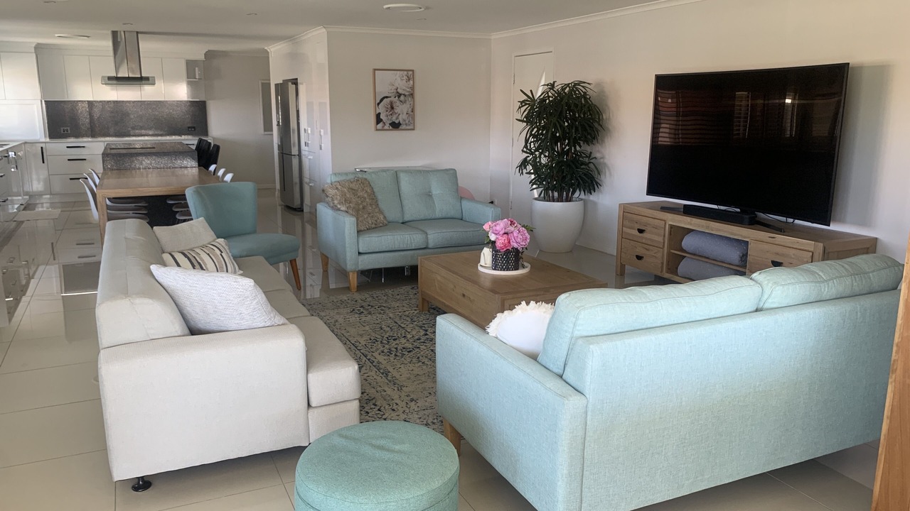 Photo of Livingroom in Mermaid Waters
