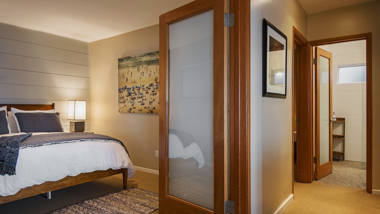 Photo of Bedroom in Eastern Malibu
