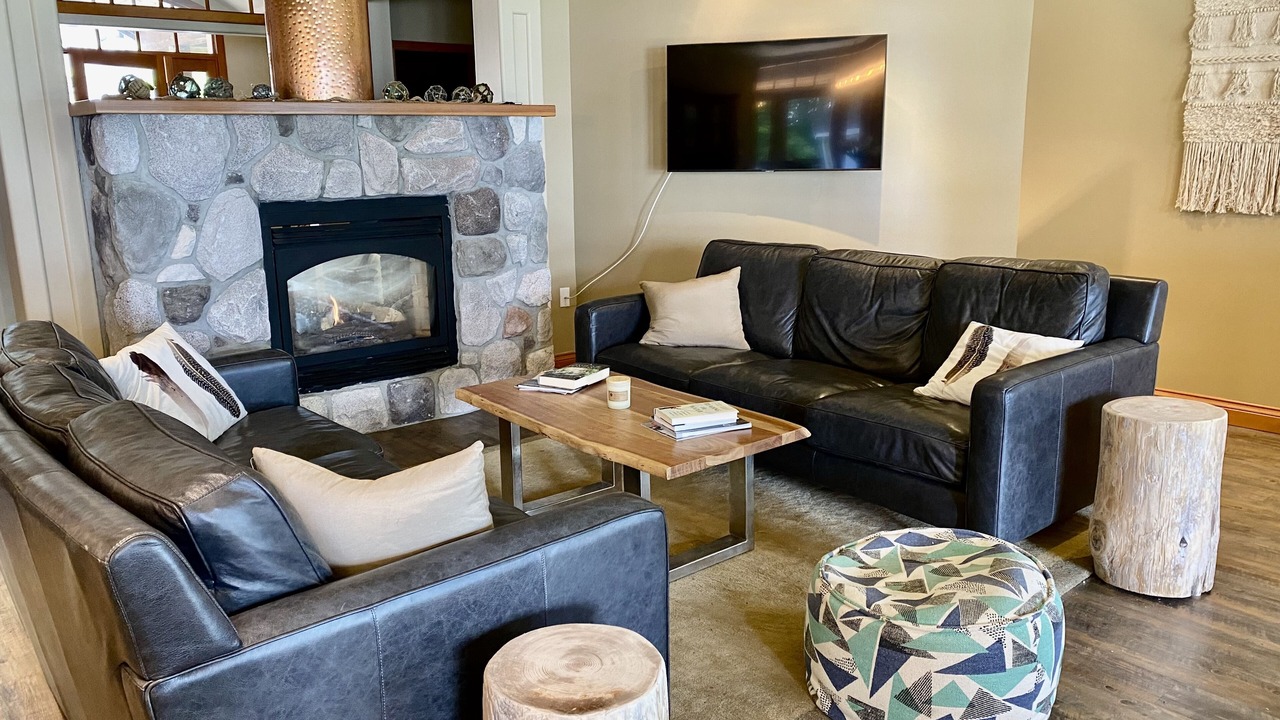 Photo of Livingroom in Tofino