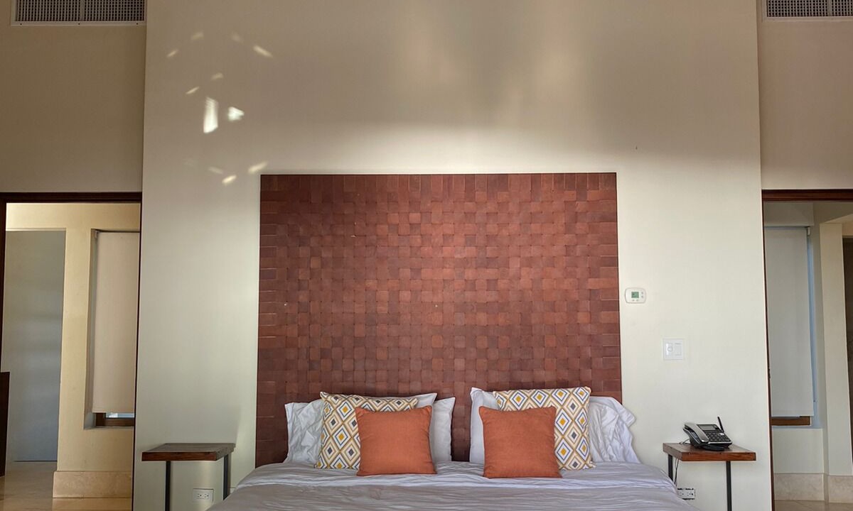 Photo of Bedroom in Tola