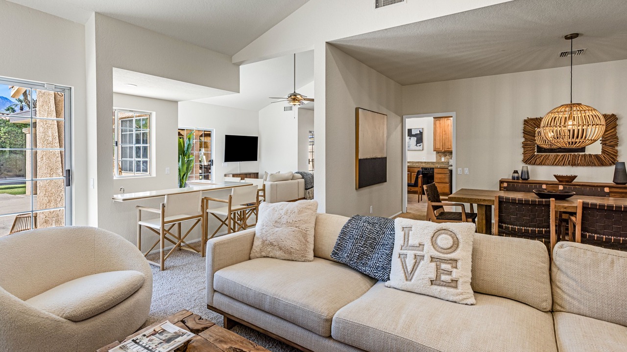 Photo of Livingroom in Rancho Mirage