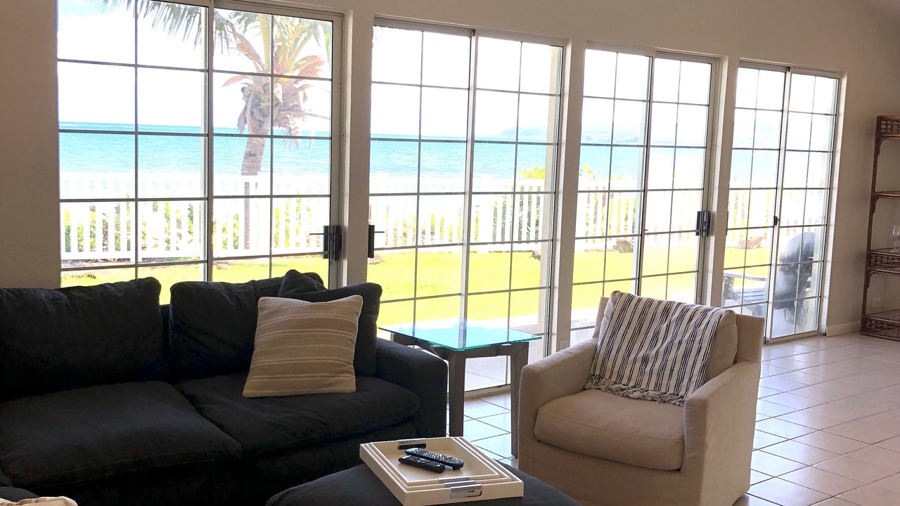 Photo of Livingroom in Waialua