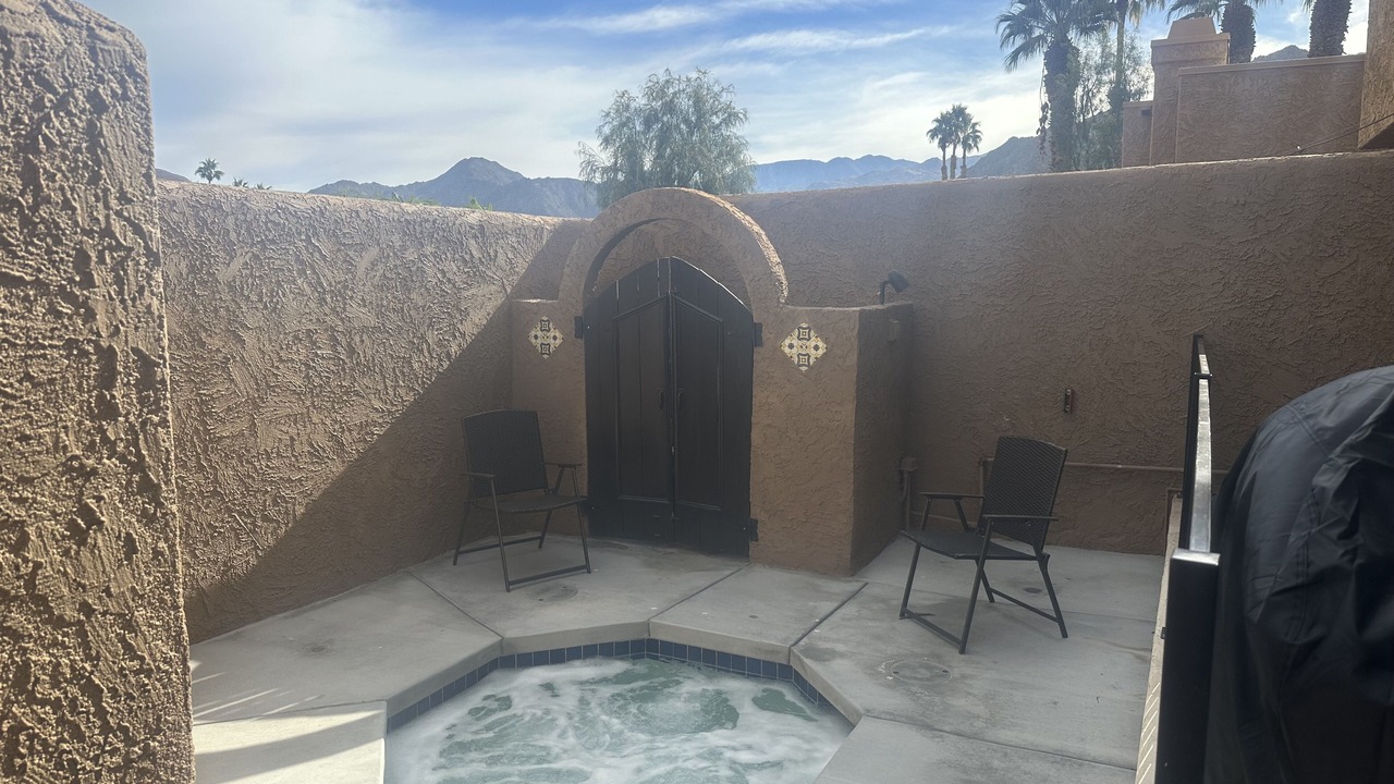 Photo of Patio Balcony in Palm Desert