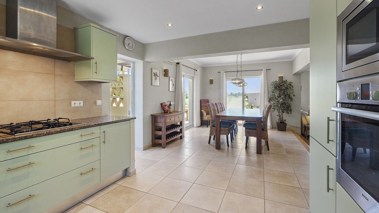 Photo of Kitchen in Estombar