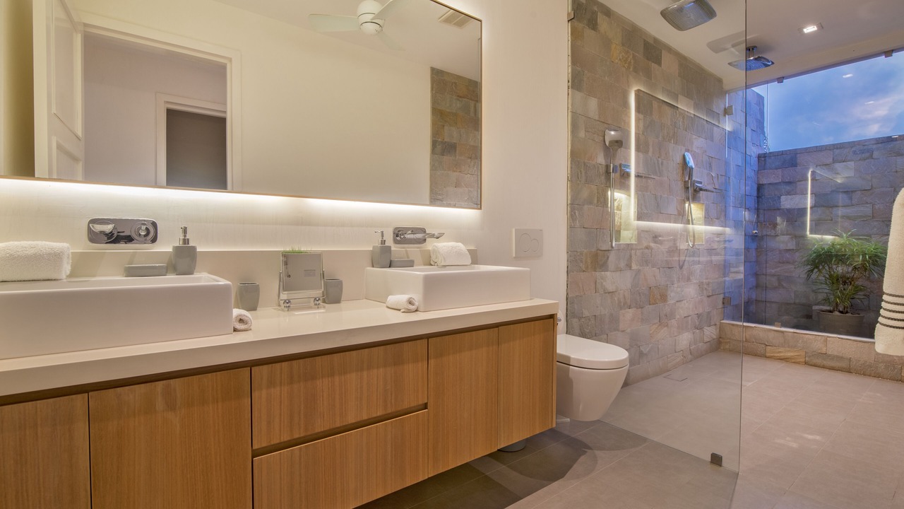 Photo of Bathroom in Playa Langosta