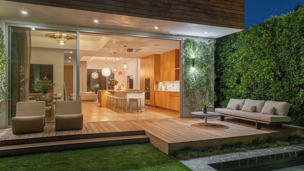 Photo of Patio Balcony in Los Angeles